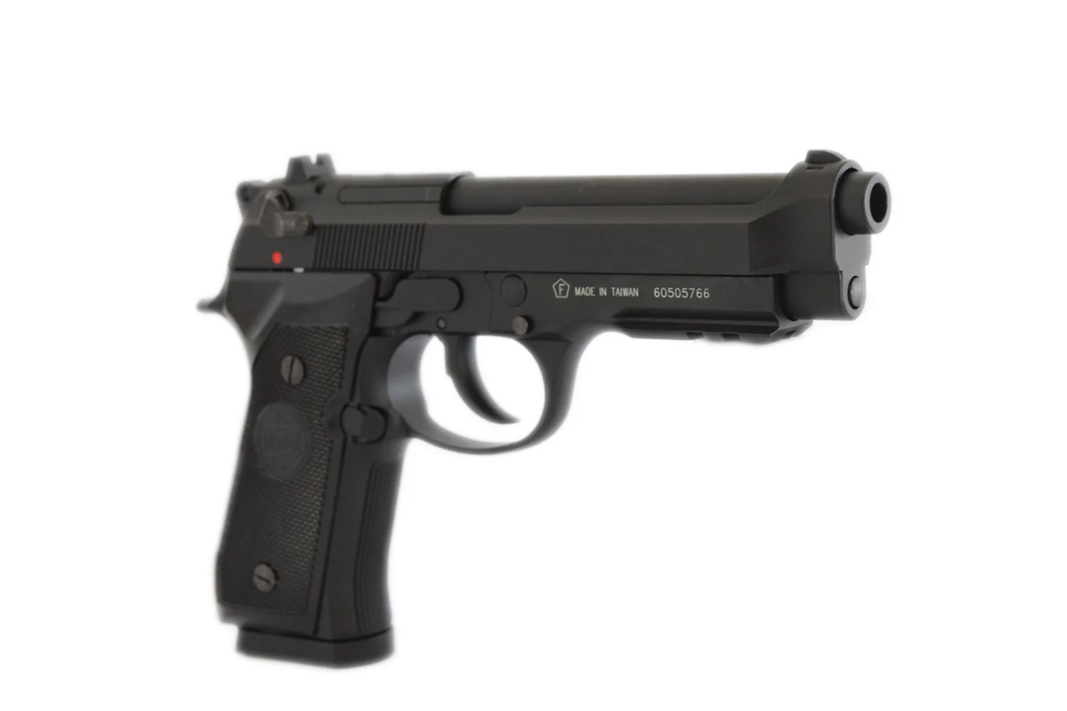 PISTOLA DE CO2 KWC M92 4.5MM — foto 5