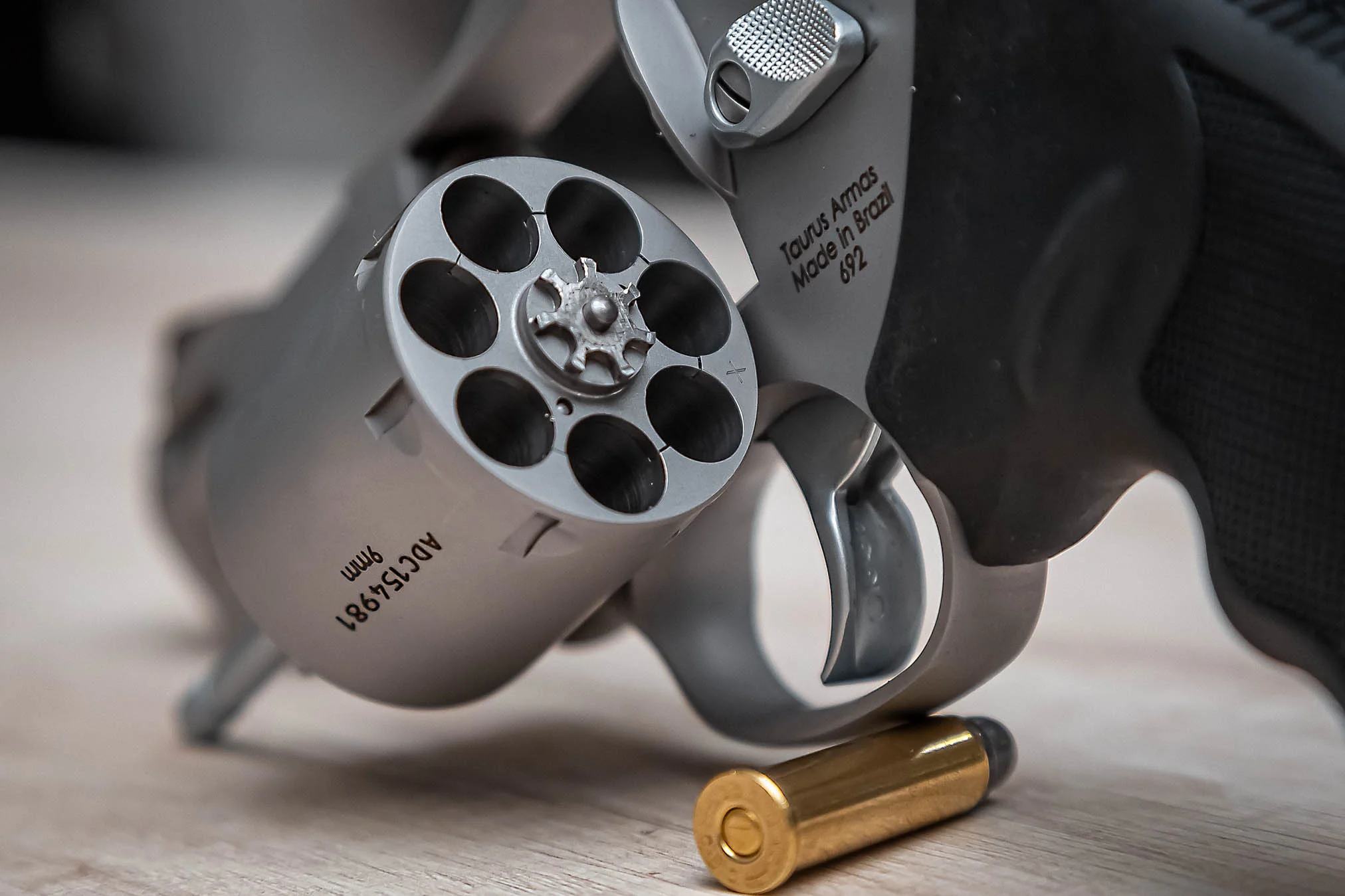 REVOLVER TAURUS RT 692 TRACKER .357 e 9MM MULTICALIBRE — foto 10