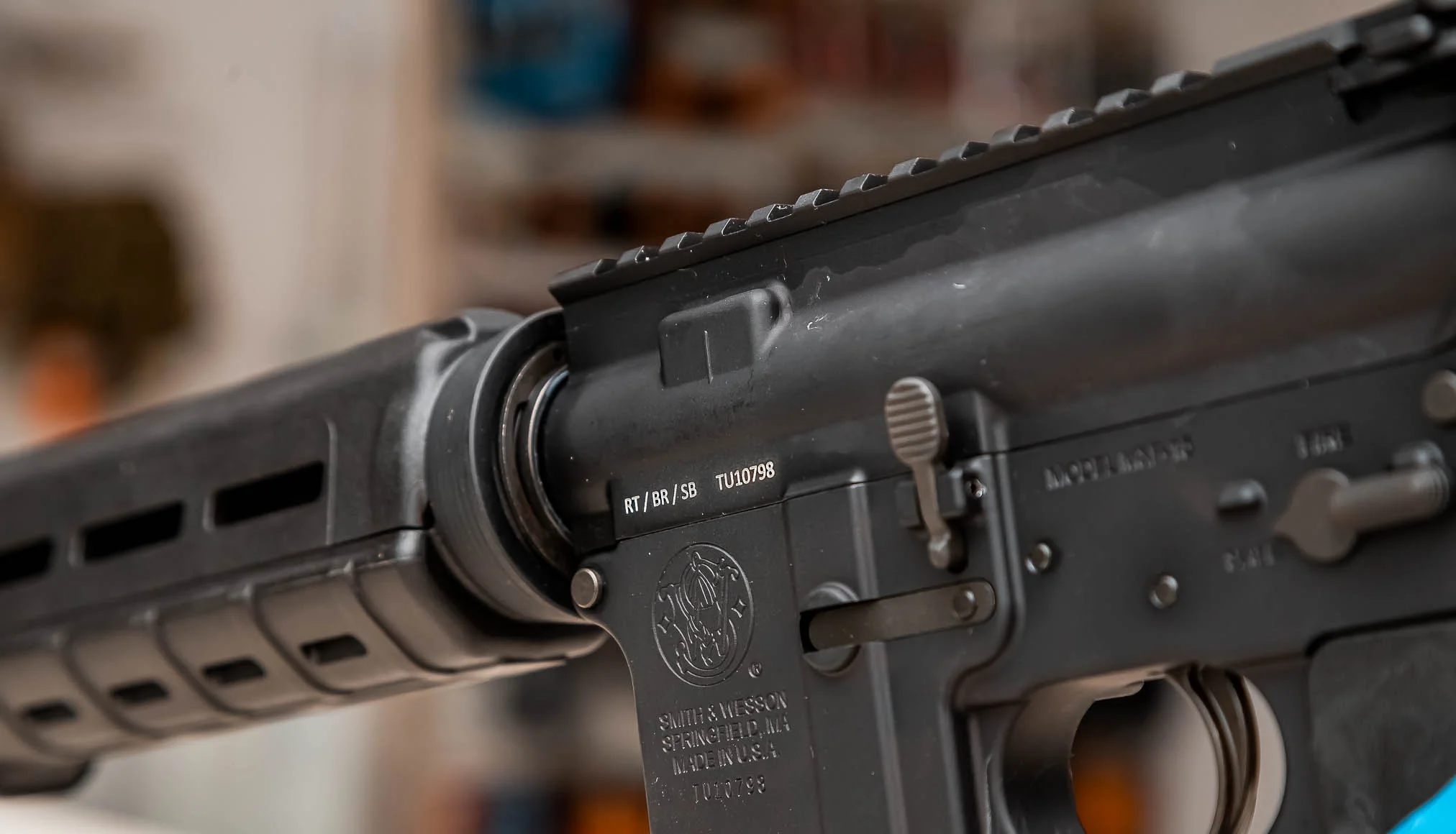RIFLE SMITH&WESSON M&P 15 ESPORTE II PRONTO PARA ÓPTICA M&P COM PROTETOR DE MÃO M- LOK CALIBRE 5,56 MM — foto 10