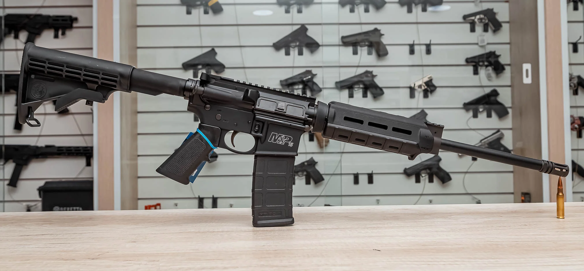 RIFLE SMITH&WESSON M&P 15 ESPORTE II PRONTO PARA ÓPTICA M&P COM PROTETOR DE MÃO M- LOK CALIBRE 5,56 MM — foto 6