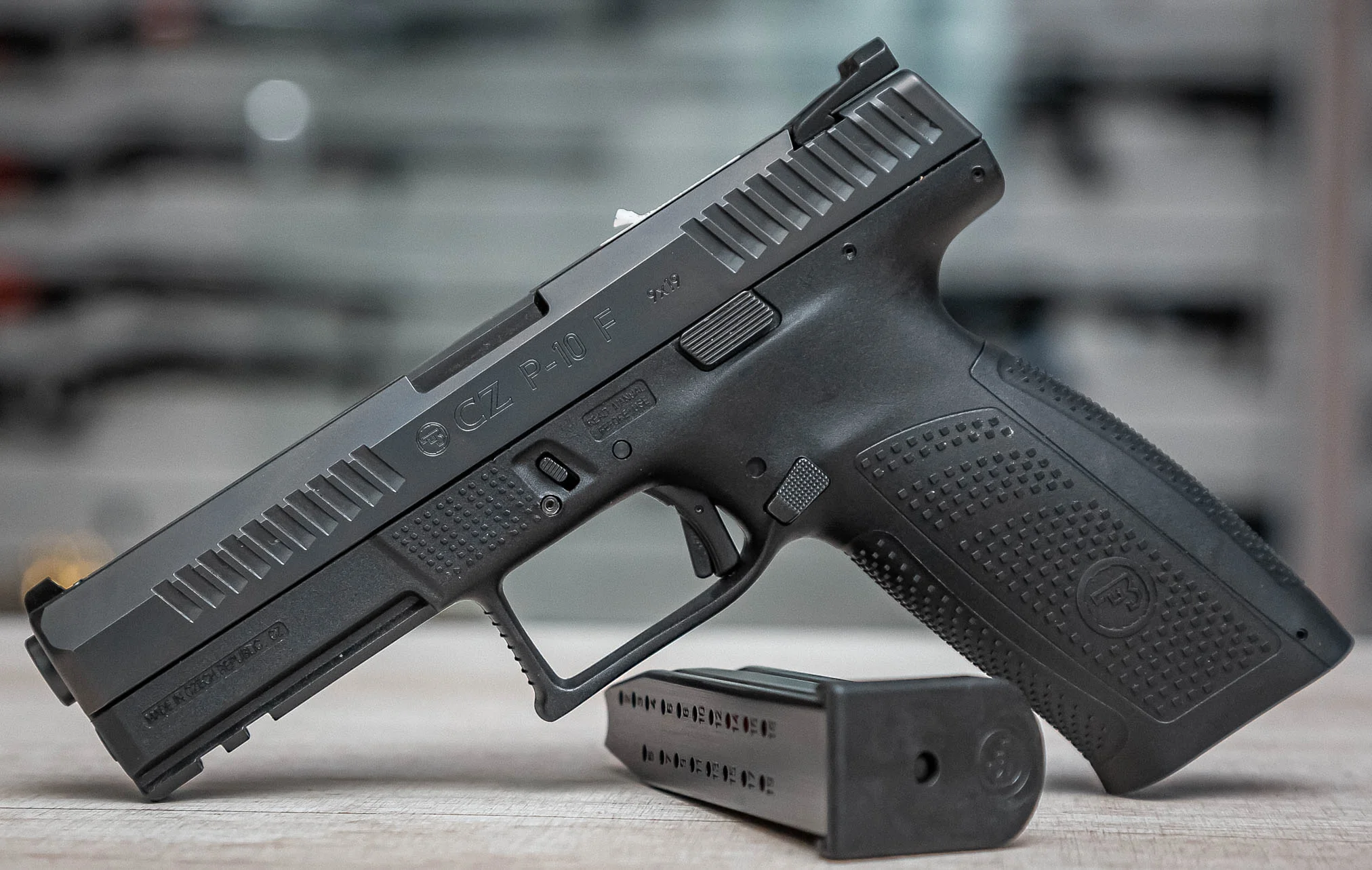 PISTOLA  CZ P-10 F OXIDADO SEMIAUTOMÁTICA  CAL. 9MM — foto 6