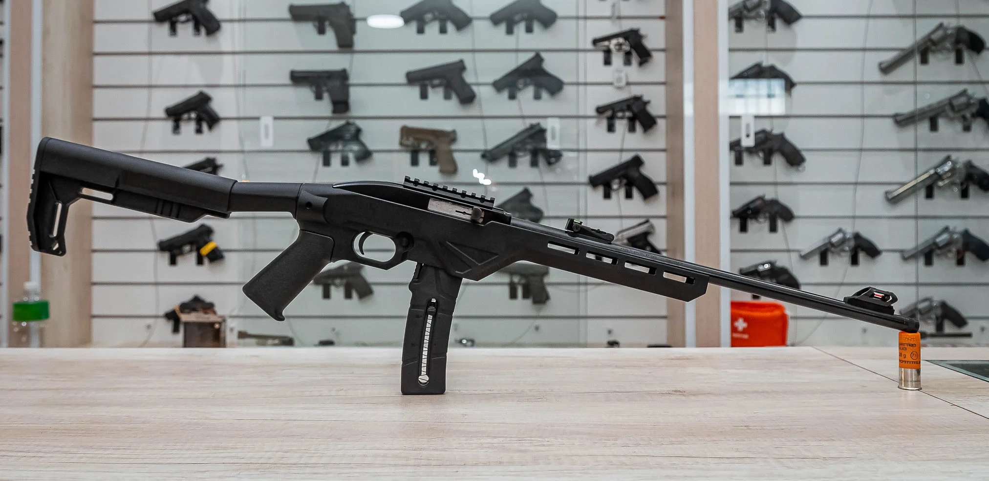 RIFLE CBC TACTICAL SEMIAUTOMÁTICO CALIBRE .22LR — foto 2