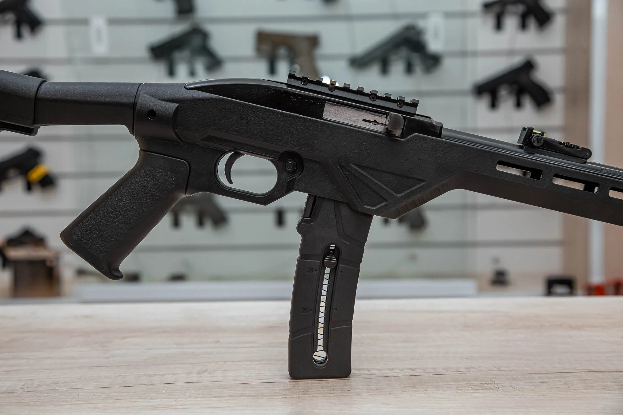 RIFLE CBC TACTICAL SEMIAUTOMÁTICO CALIBRE .22LR — foto 3